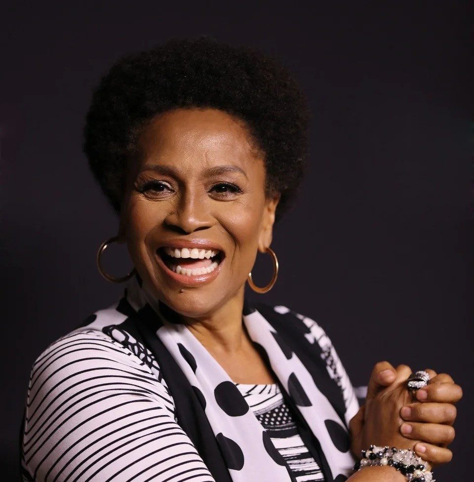 Jenifer Lewis Is Back on Her Grind With a New Book and 'I Love That for  You' - The New York Times