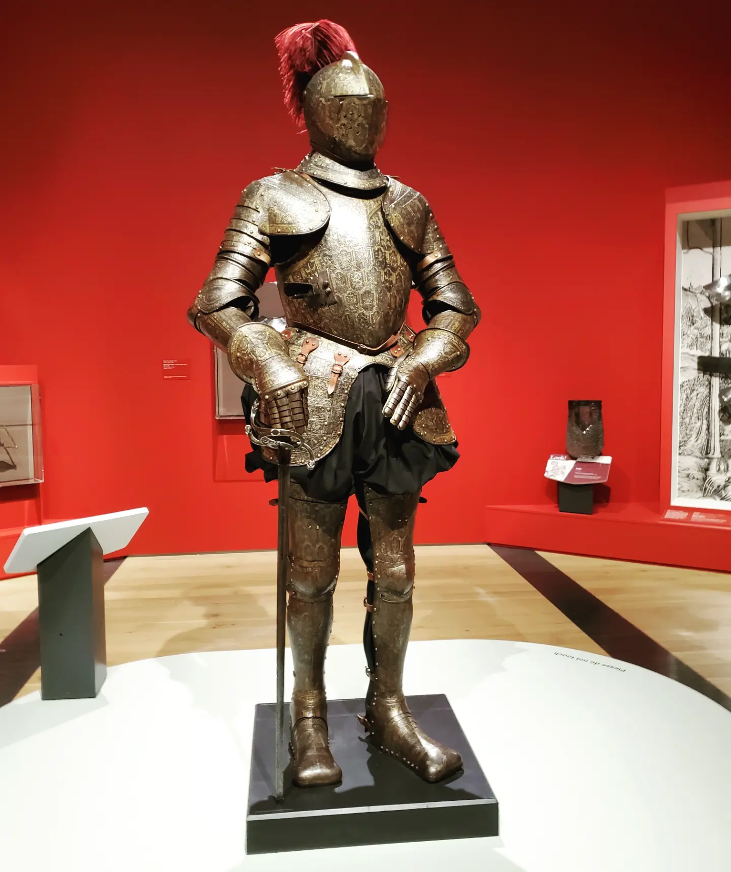 Medieval German Suit of Armour 16th Century Warrior~Steel Battle Armor Suit